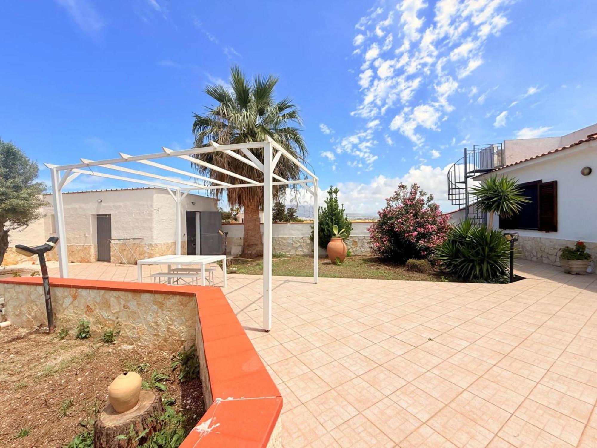 Cammini Di Sale Casa Vacanze Tra Le Saline Torre Nubia Bagian luar foto