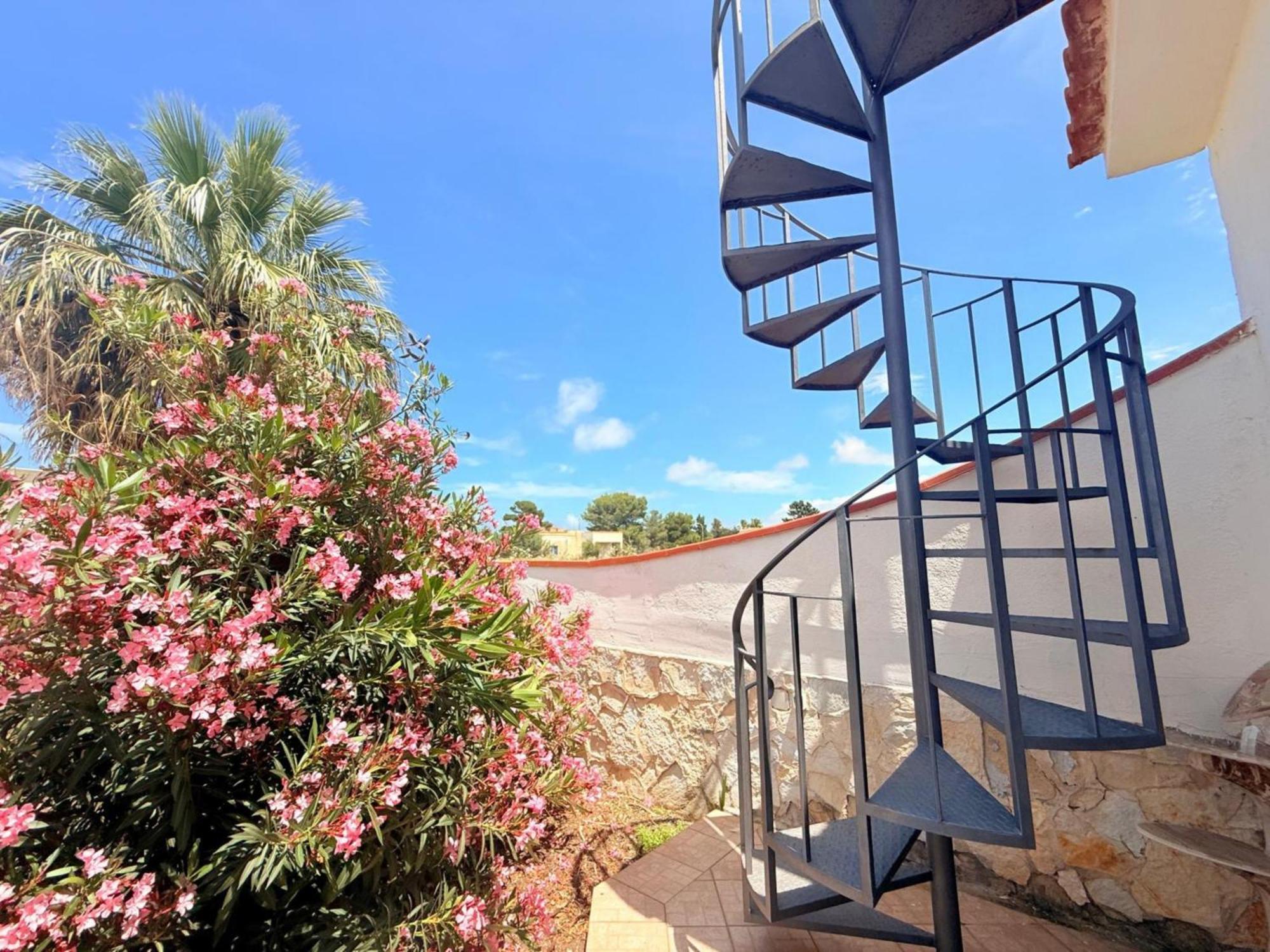 Cammini Di Sale Casa Vacanze Tra Le Saline Torre Nubia Bagian luar foto